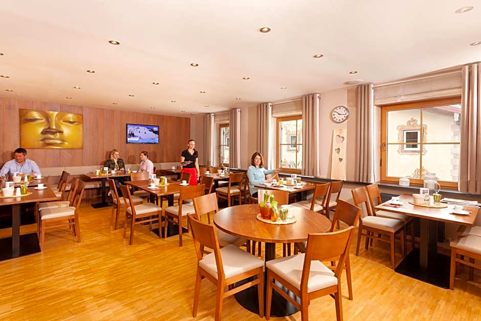 Hotel.Pension.Golingen