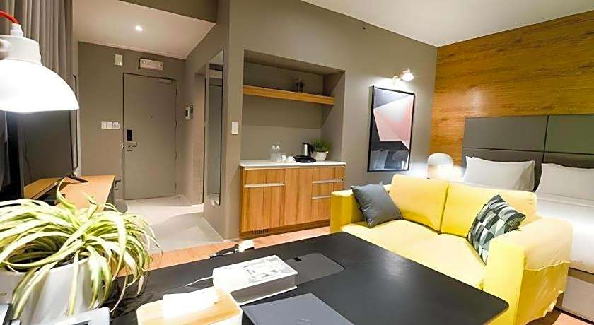 Avior Hotel