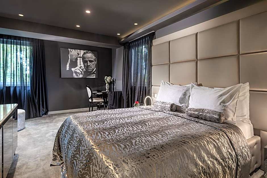 Hotel 9