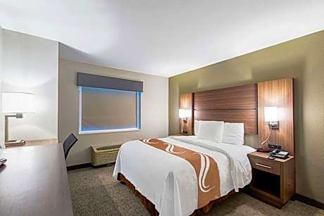 Standard Queen Room with Roll In Shower - Non-Smoking