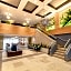 Days Inn & Suites by Wyndham Fort Myers Near JetBlue Park