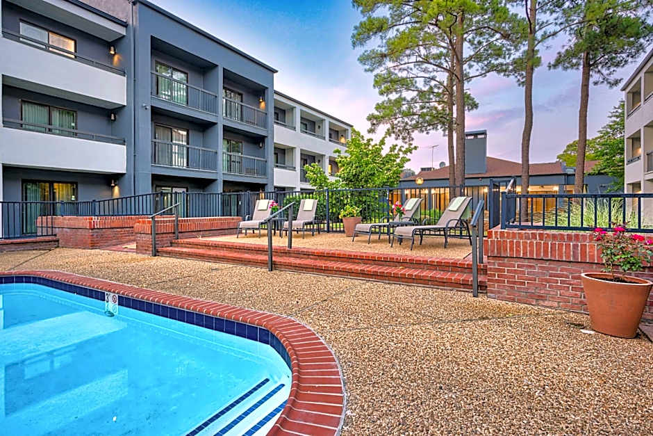 Courtyard by Marriott Hampton Coliseum Central