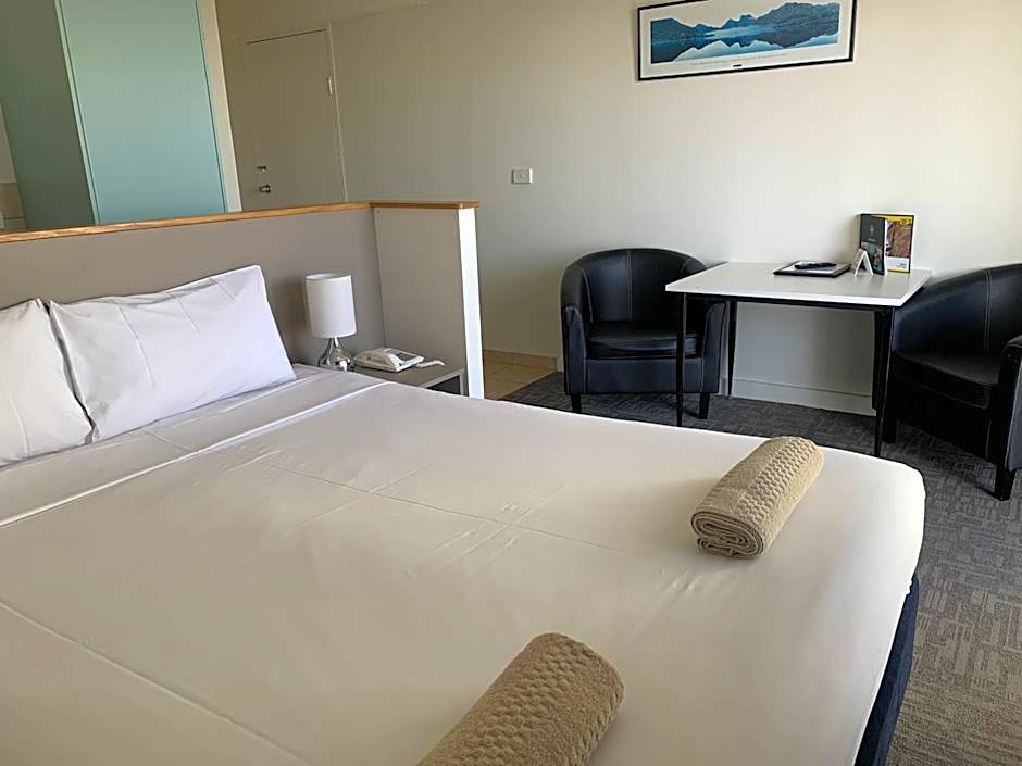 Adina Place Motel Apartments
