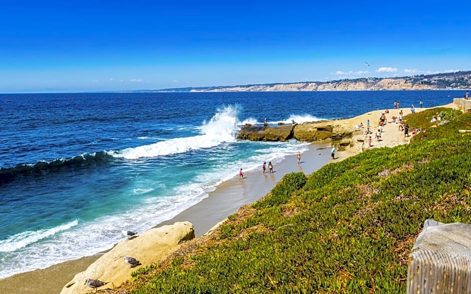 Holiday Inn Express Hotel & Suites Solana Beach-Del Mar, an IHG Hotel