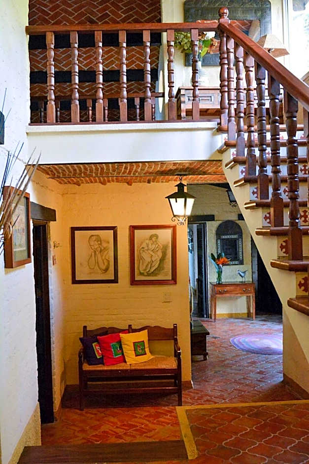 Casa Palomas Bed and Breakfast