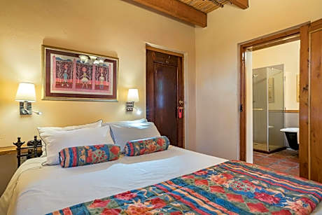 Queen Room with Garden View