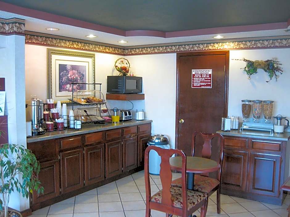 Executive Inn and Suites - Jackson