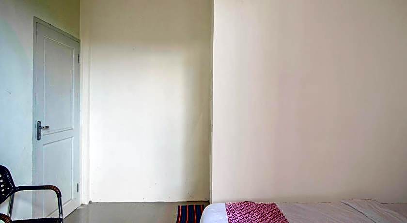 OYO 92714 Miracle Kost