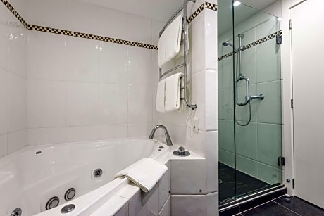 King Junior Suite