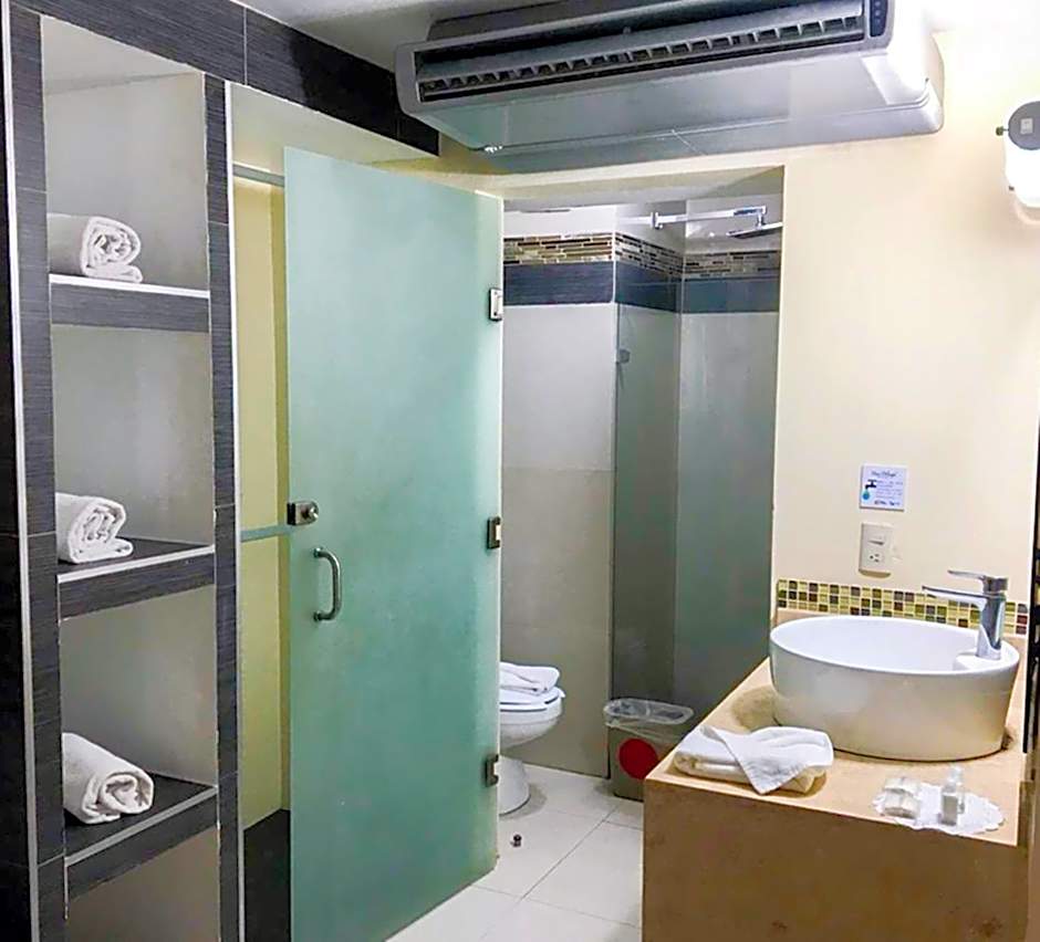 Don Pelayo Pacific Beach