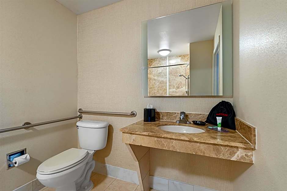 Best Western Hesperia-Victorville Suites
