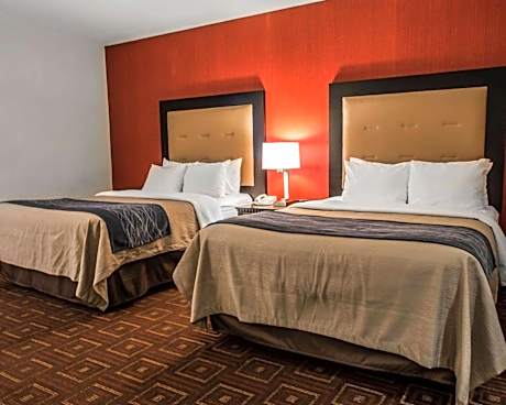 Queen Room with Two Queen Beds - Accessible/Non-Smoking