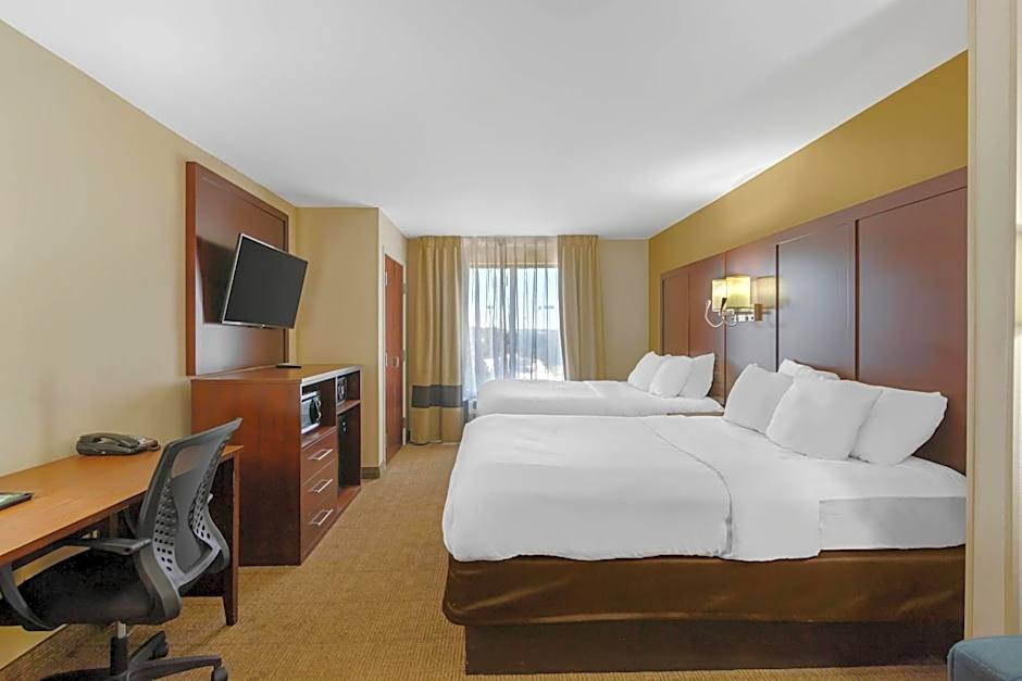 Comfort Suites Savannah Gateway I-95