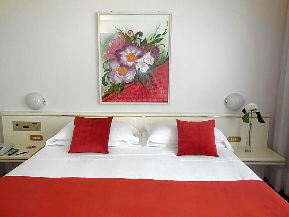 Starhotels Cristallo Palace