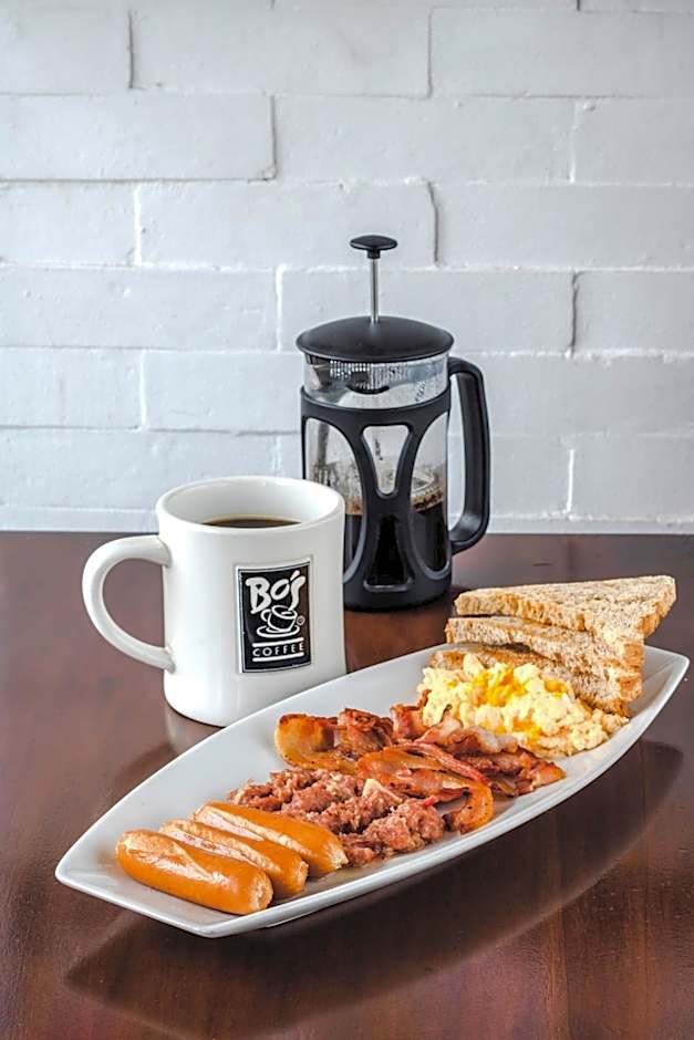 L'Aziz Suites - Near Aga Khan Hospital