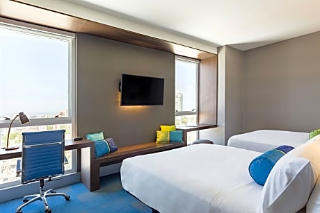 aloft, Room, 2 Queen Beds, City View