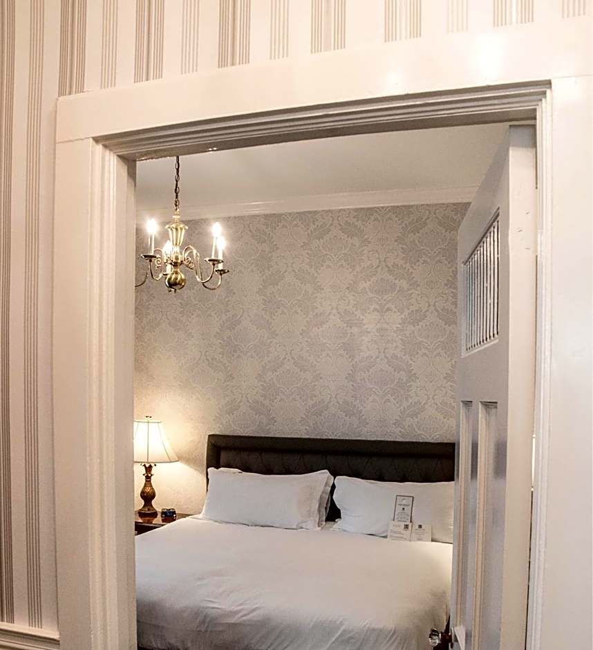 Hawthorne Hotel