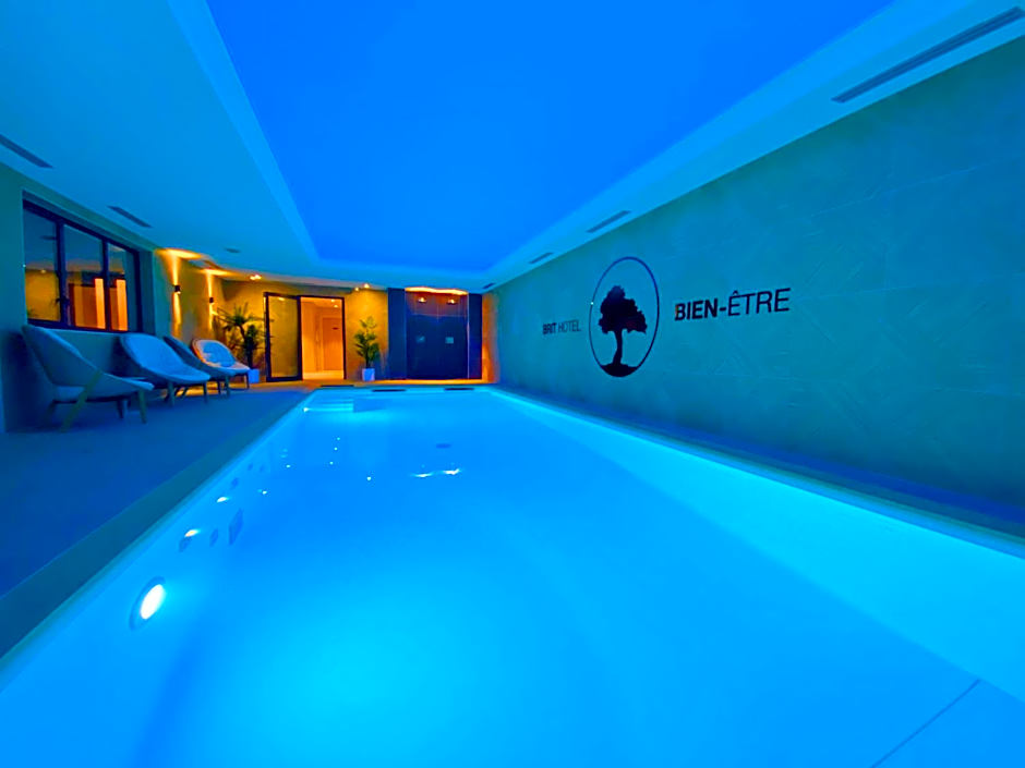 Brit Hotel Du Parc - Fougères