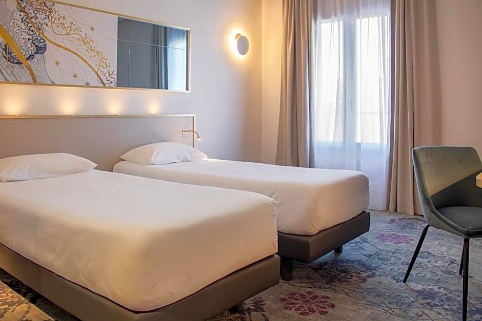 Brit Hotel Cahors - Le Valentr