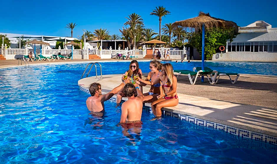 Hotel Izán Cavanna