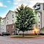 HomeTowne Studios & Suites Bentonville