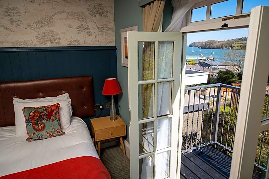 Victoria Hotel by Chef & Brewer Collection