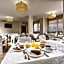 Hotel For You
