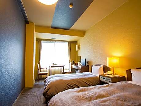 Twin Room with Tatami Area - Non-Smoking