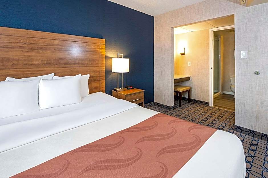 Quality Suites Whitby