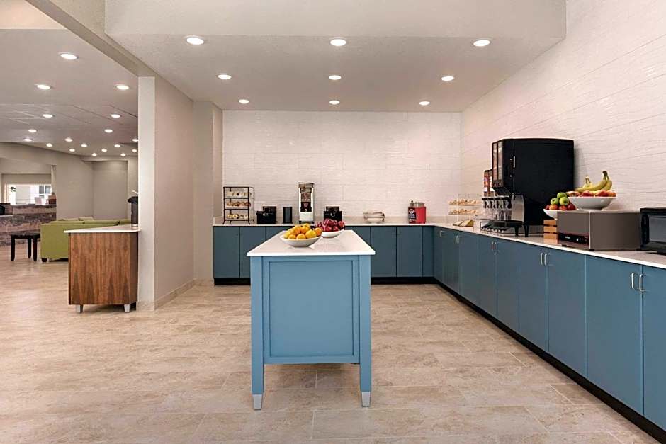 Country Inn & Suites by Radisson, Greensboro, NC