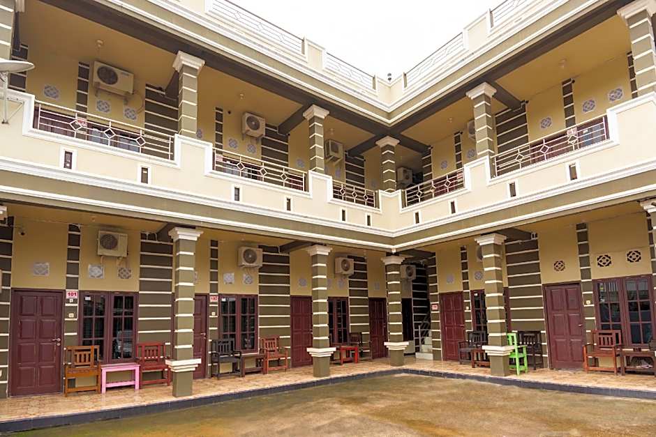 Hotel O Adelia Residence