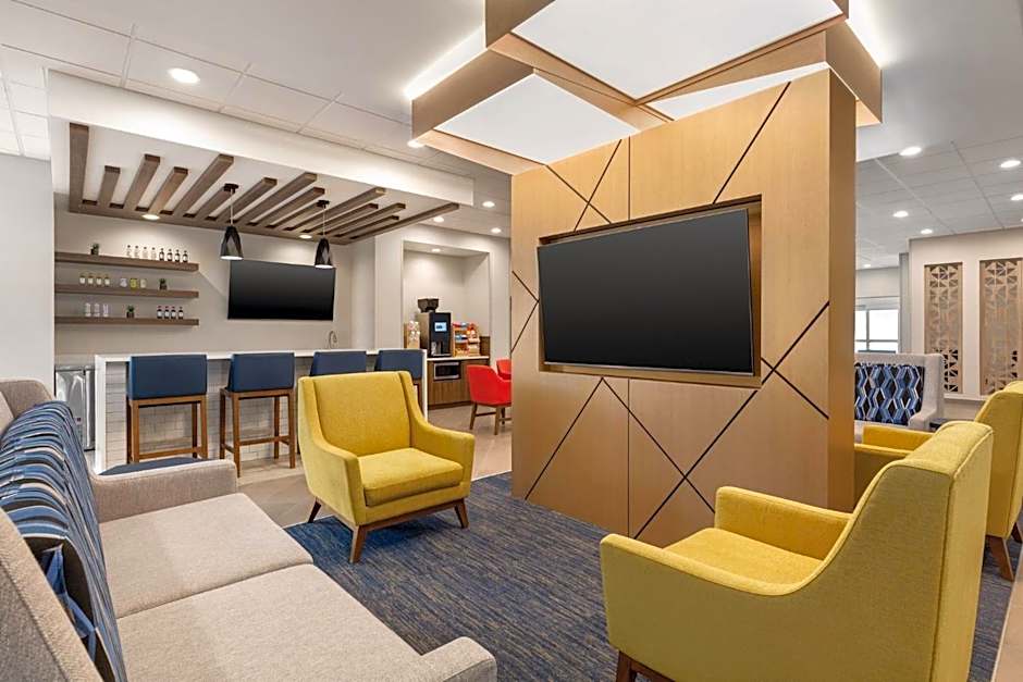 Holiday Inn Express & Suites Bessemer - Birmingham SW