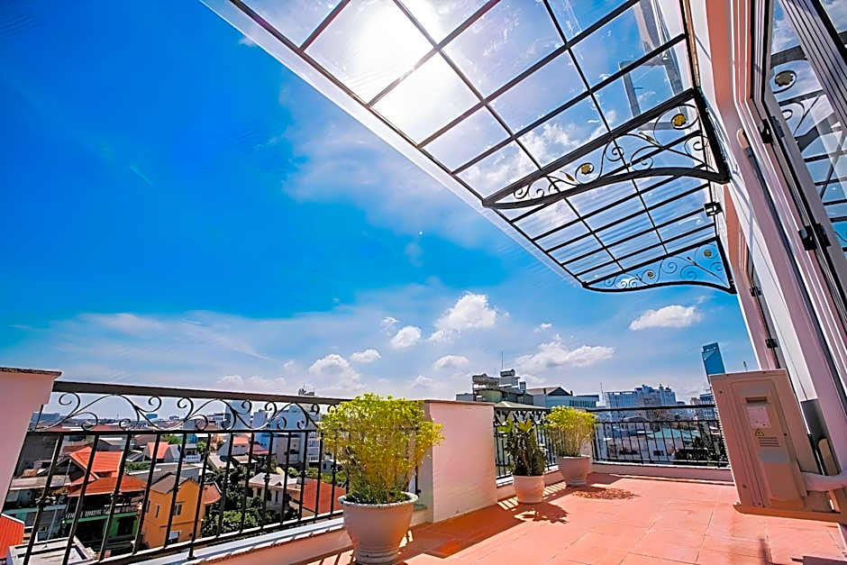 Gardenia Hue Hotel