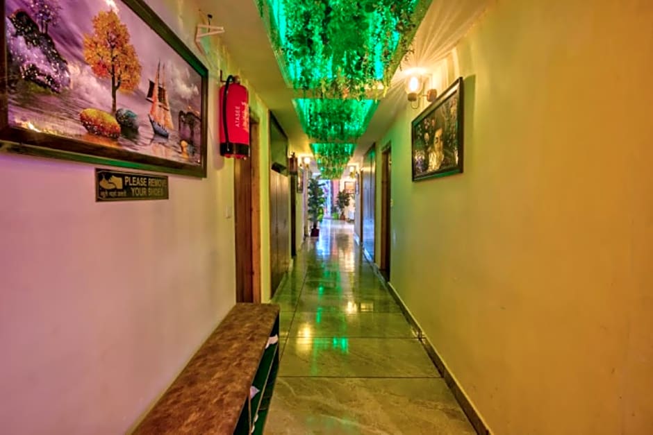 Goroomgo i Bex Manali