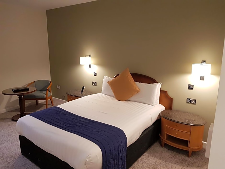 Copthorne Effingham Gatwick Hotel