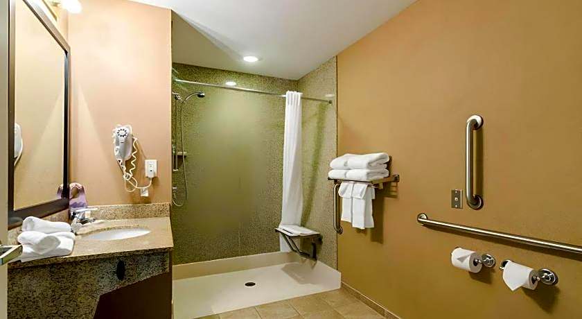 Comfort Suites