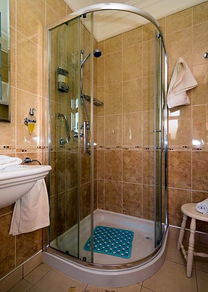 Cois Li Accommodation