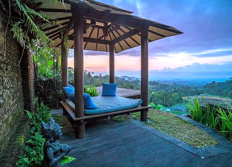 Village Above the Clouds - Desa Atas Awan Eco-boutique Hotel