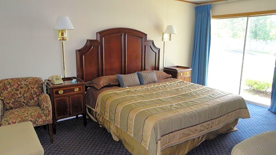 Harbor Base Inn