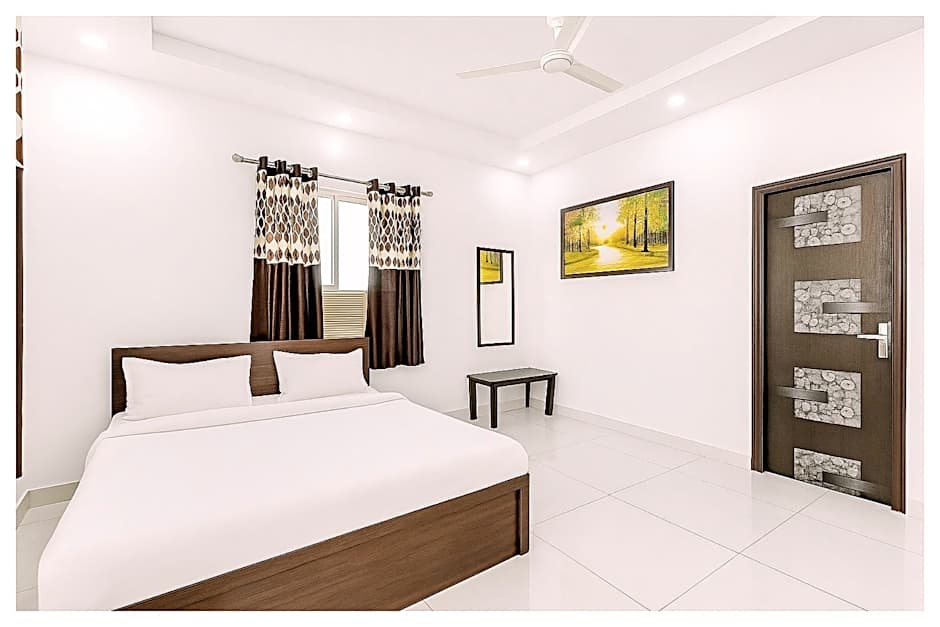 Goroomgo Shiv Ganga Guest House varanasi