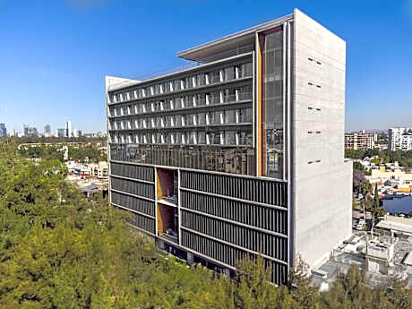 Voco Guadalajara Neruda By IHG