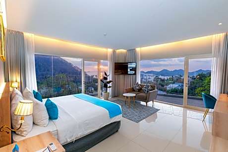 Grand Premiere King Sea View