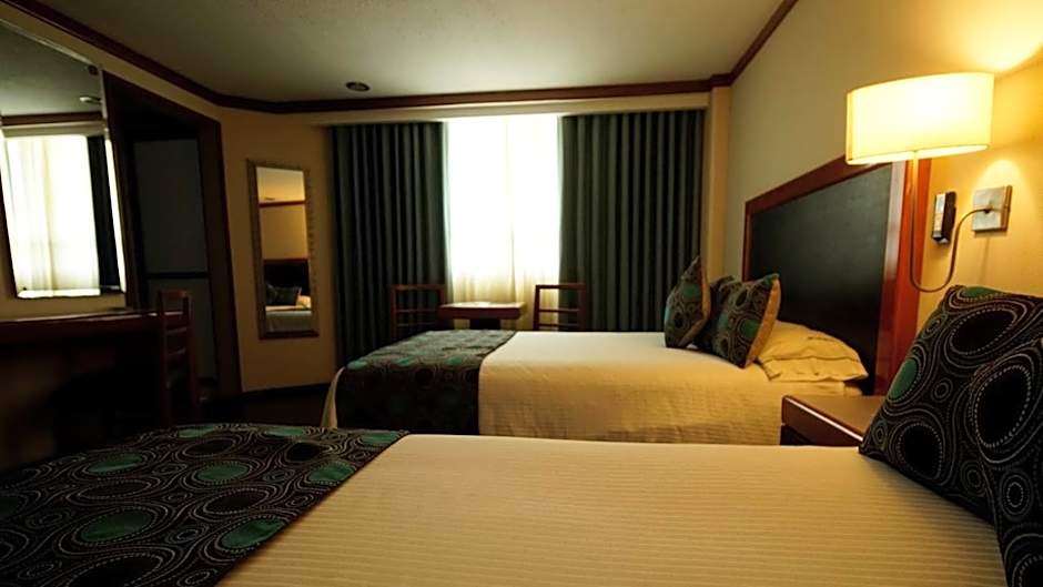 Hotel Abastos Plaza