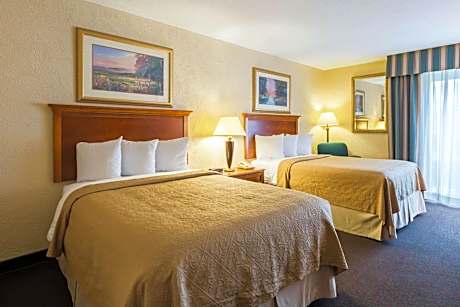 2 Queen Beds, Nonsmoking, Accessible