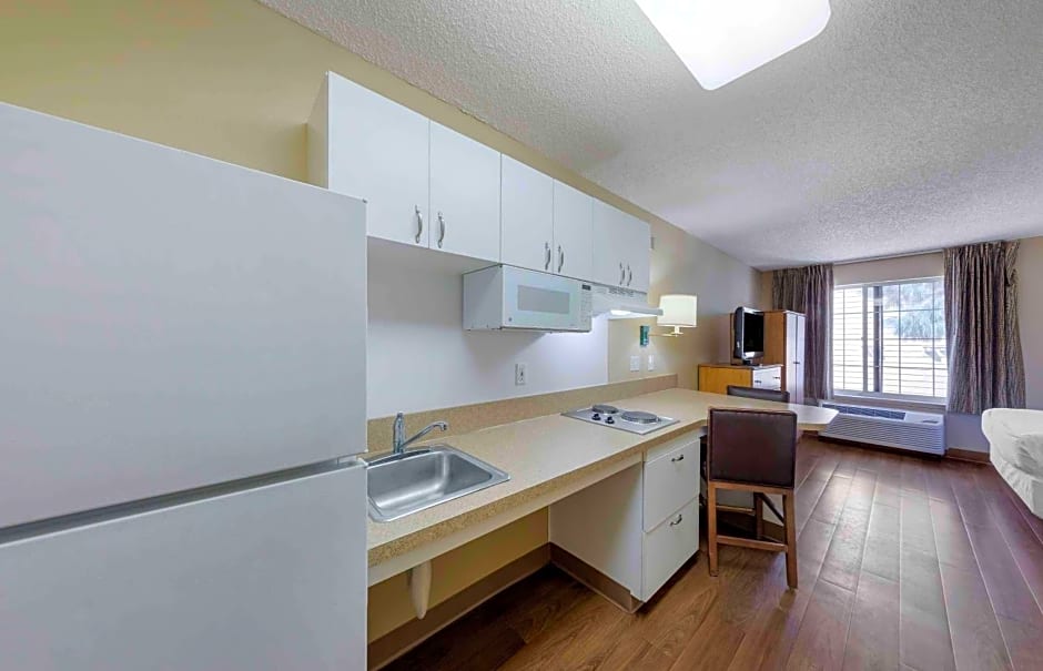 Extended Stay America Suites - Los Angeles - Glendale