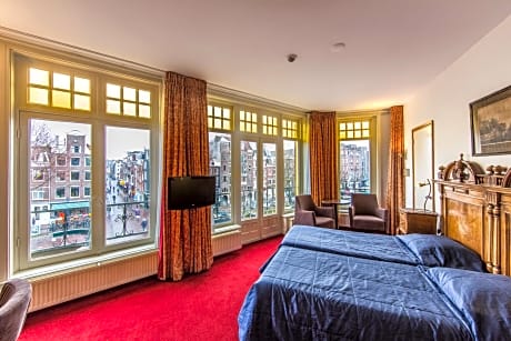 Twin Room with Canal View