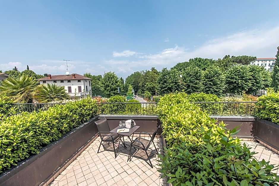 Admiral Hotel Villa Erme