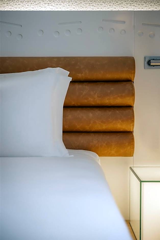The Morrison Dublin, Curio Collection by Hilton