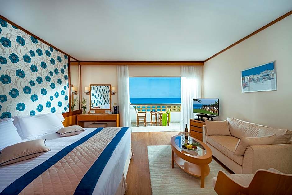 Constantinou Bros Athena Royal Beach Hotel