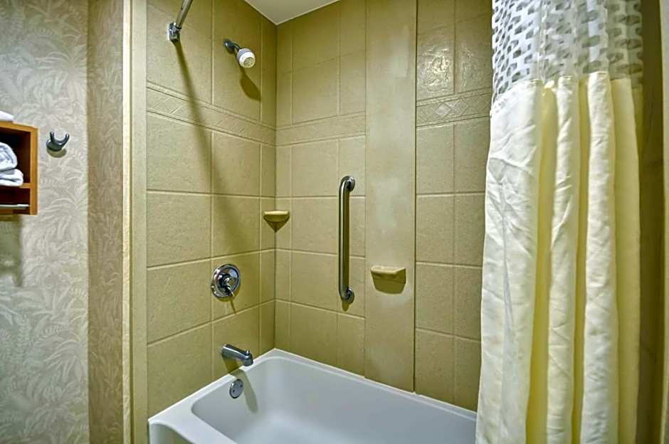 Hampton Inn By Hilton And Suites Charleston/Mt. Pleasant-Isle Of Palms